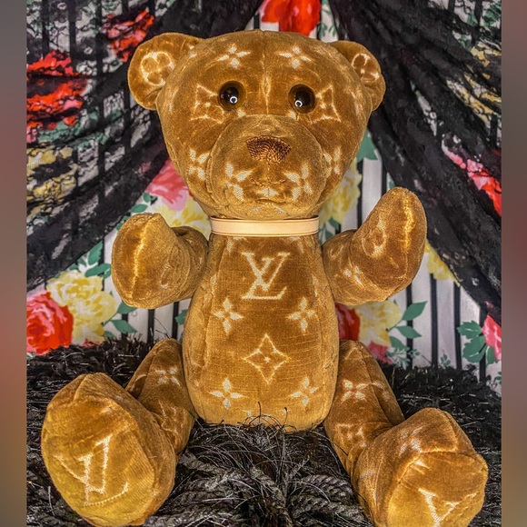 Meet your Posher, RaKayla - Picture 6 of 6